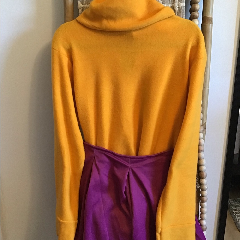 Scoobi Doo Velma costume. Size large